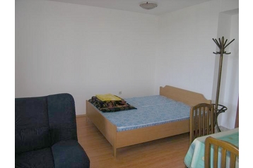 Croaţia Privát Pula, Exteriorul